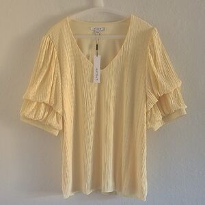 Chico's Bubble Sleeve Soft Yellow Blouse. Sz. L. NWT. Scandi Girl.